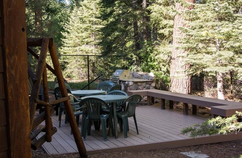 Kings Beach Cabin | North Shore Cabin Near Northstar