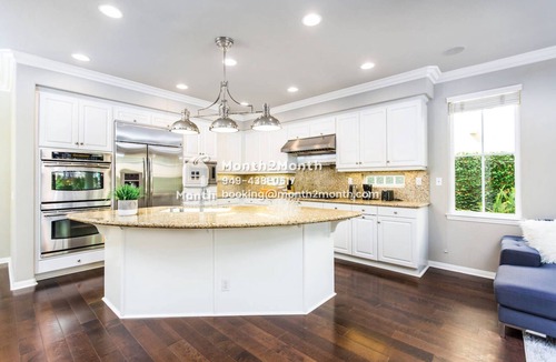 Northpark House | Northpark Exotic Charm on La Canada #40704