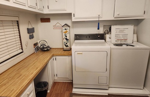Desert Hills House | Northside neighborhood, large home, Lakeside of hwy, family & pet friendly.