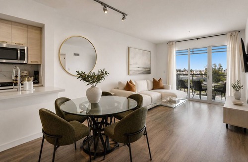 Pico Bed & Breakfast | Ocean-View Penthouse near Beach w/Rooftop Deck & Pool