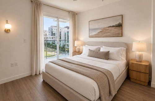 Pico Bed & Breakfast | Ocean-View Penthouse near Beach w/Rooftop Deck & Pool