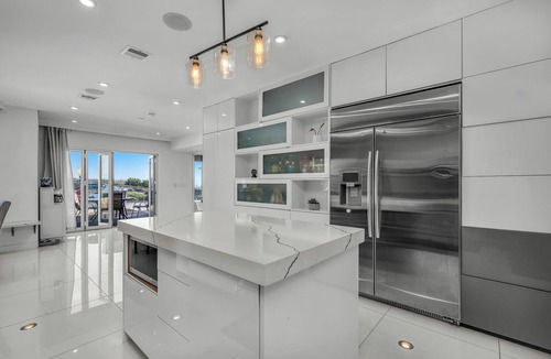 Playa Del Rey House | Oceanview Oasis w/3 Pools & Theater