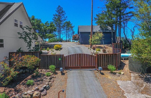 Santa Rosa House | Outrageous VIEWS - 5mi from Calistoga. Hot Tub, Plunge Pool, Game Room, Firepits