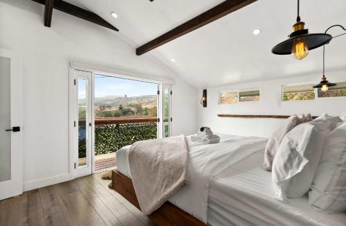 Pacific Palisades House | Pacific Palisades 4BR with Views by Colby and Conrad