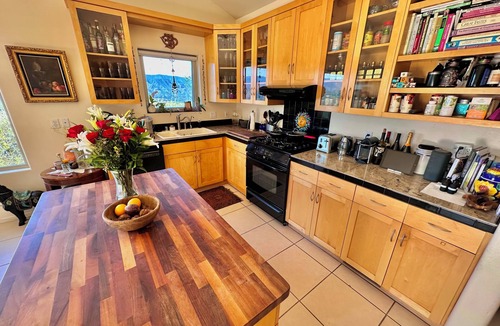 Ojai House | Paradise in Ojai - Amazing property with private lake, spa amenities, and more.