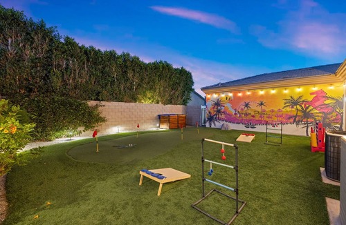 Rancho Santana House | Paradise Palms: Family fun, Salt water pool/spa, games, fire pit
