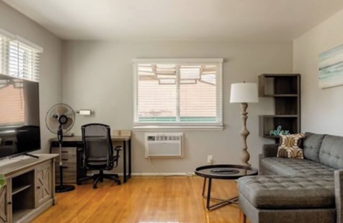 Pasadena Apartment | Pasadena Charm – Spacious 1BR, Walk to Gold line