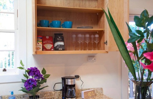 Poets Corner House | Peaceful Haven Near Berkeley BART