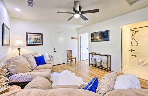 Woodlake House | Peaceful Ranch Home w/Sierra Nevada Views