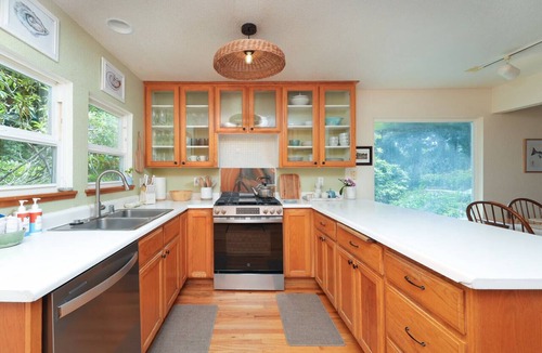 Trinidad House | Peaceful Seaside Farmhouse, near Moonstone Beach and Redwood National Park
