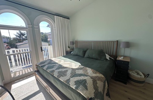 Mission Hills Apartment | Perfect 1-bedroom apartment with AC in enchanting Mission Hills