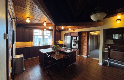 Arcata Apartment | Perfect 2-bedroom apartment in pleasant Arcata for your getaway