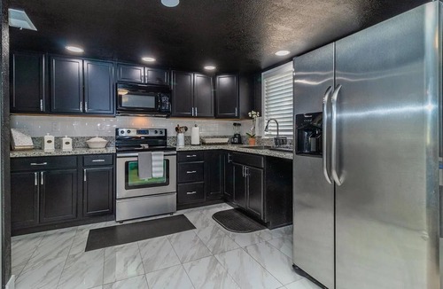 Madera House | Perfect 5-bedroom house in awesome Madera for your getaway