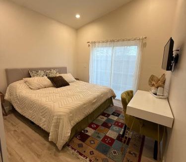Mid City House | Perfect and relaxing Couple retreat in the heart of Los Angeles