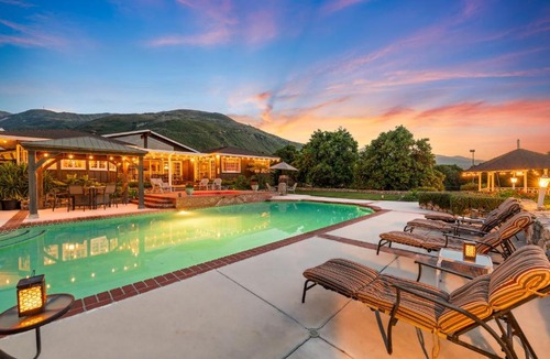 Fillmore House | Perfect For Families Pool Spa Tennis Orchards