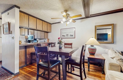 Tahoya Shores Condo | Perfect Lake Retreat W/Shared Pool, Fast WiFi, Private Patio & Easy Lake Access