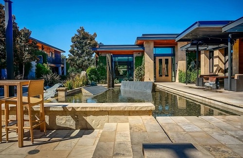 Yountville House | Perfect Napa Valley Luxurious Retreat! Rooftop Pool, Onsite Spa & Restaurant!