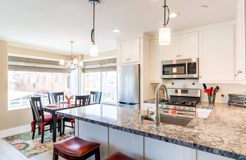 West Newport Apartment | Perfect Spot! 1 block to beach, garage, private deck, bikes & beach toys!