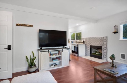 Santa Maria Apartment | Pet Friendly, Centrally Located w/Shared Gym