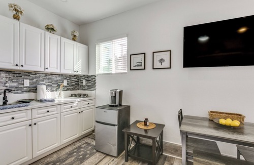 Bonita Apartment | Pet Friendly, Private! Bonita Unit w/Outdoor Pool