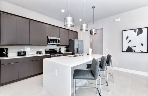 Reunion Hotel | Plush Condo Escape near Disney with Resort & Waterpark Access - B44-139