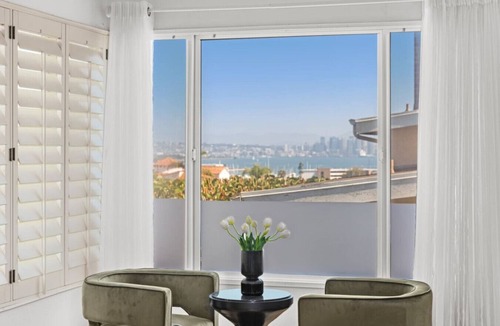 Point Loma House | Point Loma 4 Bedroom|Skyline Views + Family-Ready