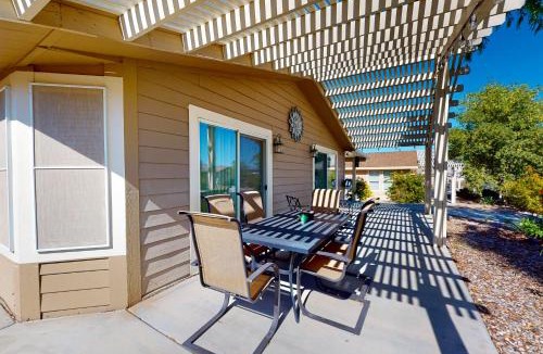 Havasu Lake House | Pool & Hot Tub Access: 'Lake Havasu Lakehouse'