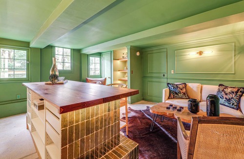 Los Angeles House | Pool & Speakeasy: Hollywood Hills Hideaway
