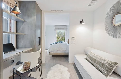 Upper East House | Poolside Cabana - Cozy & Chic on Private Estate