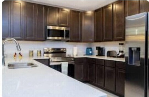 Indian Point House | Privacy, Disney 20 minutes,brand new house!