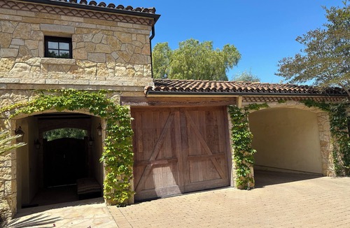 Turtle Rock Cottage | Private Guest House part of a large Estate, Irvine