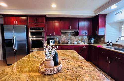 Temecula House | PRIVATE - Hilltop Estate W/Views, Pool, Hot Tub, Mini Golf & More!
