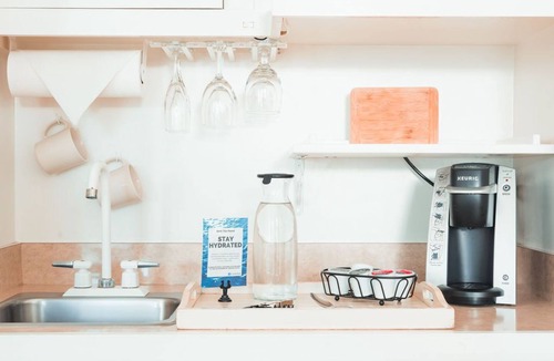 Calistoga Cottage | Private Napa Valley Cottage, Peaceful, Pet Friendly, and Walkable to Downtown