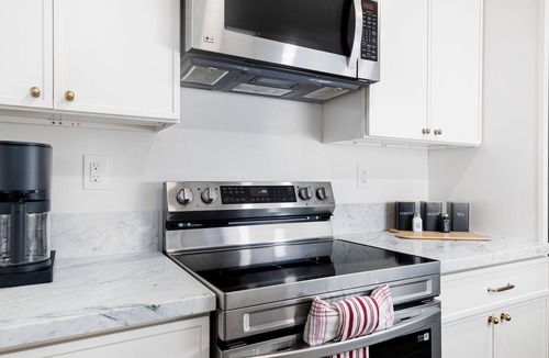 North Clairemont House | Private Pool Oasis: Modern 3BR/2BA. Sleeps 8
