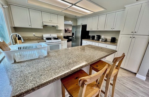 Mount Wilson Villa | PROMO 15% WEEKLY AND 30% MONTHLY DISCOUNT Cozy house 4 bedrooms/2.5 bathrooms