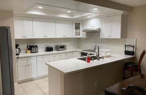 West Covina House | PROMO 5% WEEKLY/10% MONTHLY DISCOUNT Summer Special Comfort townhouse 4BE/2.5BA