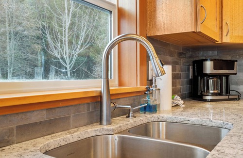 Jacksonville House | Quail Run River View Cottage! Modern Mountain Cabin Near Jacksonville | Spacious, Bright & Peaceful