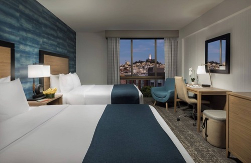 Fisherman's Wharf Hotel | Queens with a Stunning City View, Caza, Close to Ghirardelli, 2 Rooms