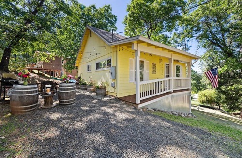 Tuolumne Cabin | Quiet 2-Bedroom Forest Cabin Near Yosemite | Private Retreat Upgrades