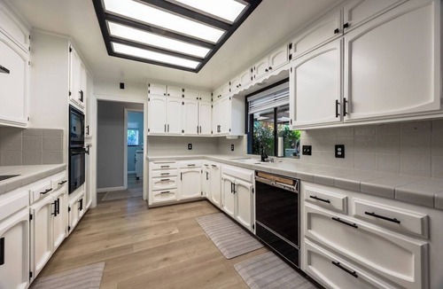 Roosevelt House | Quiet Fresno Home Spacious Yard Ideal for Extended Stays