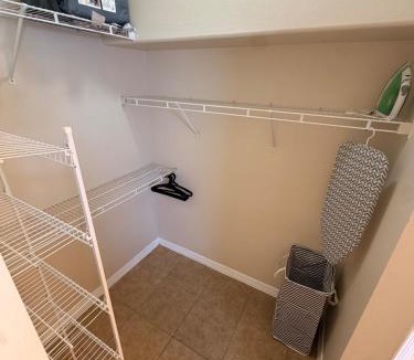 Davenport House | Quiet , Furnished , Wi-Fi Ready