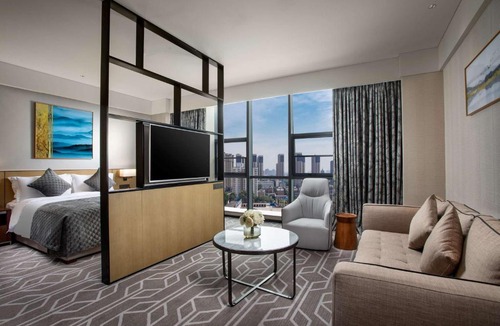 Xi Gong Hotel | Ramada by Wyndham Luoyang Downtown