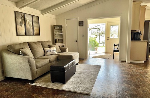 Jamestown Other | Ranch Style Mountain Getaway