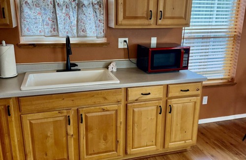 Arcata House | Redwood Perch - In Town and walk to Community Forest and Cal Poly