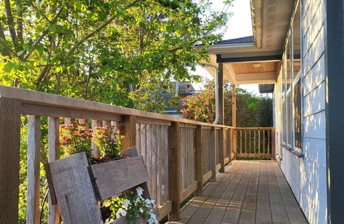Arcata House | Redwood Perch - In Town and walk to Community Forest and Cal Poly