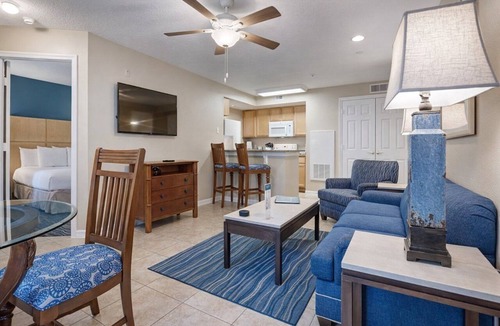West Kissimmee Hotel | Relaxing Villa for the Ultimate Family Getaway | Best of British Pub - 2.4 miles