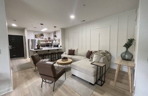 West Kissimmee Condo | Remodeled 2BR 2BA Near Walt Disney Parks, Pool + Gym +WiFi +Parking