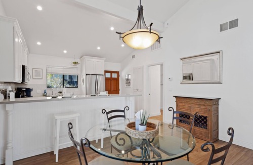 Napa House | Remodeled Silverado Resort Napa 3 bed 2 bath Steps to pool and beautiful patio