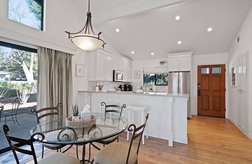 Napa House | Remodeled Silverado Resort Napa 3 bed 2 bath Steps to pool and beautiful patio