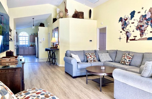 Windsor Palms House | RENOVATED!✦Unique & Roomy✦Private Fenced True South Salt Pool✦5 Miles to Disney